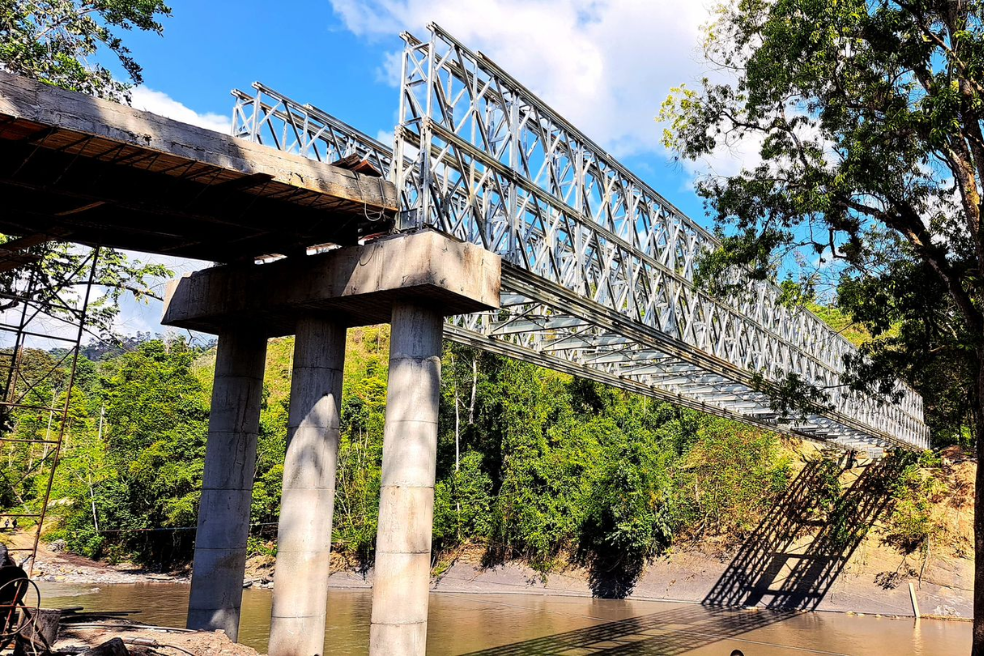 Inauguran puente en Bocas del Opón tras 30 años de aislamiento en Santander