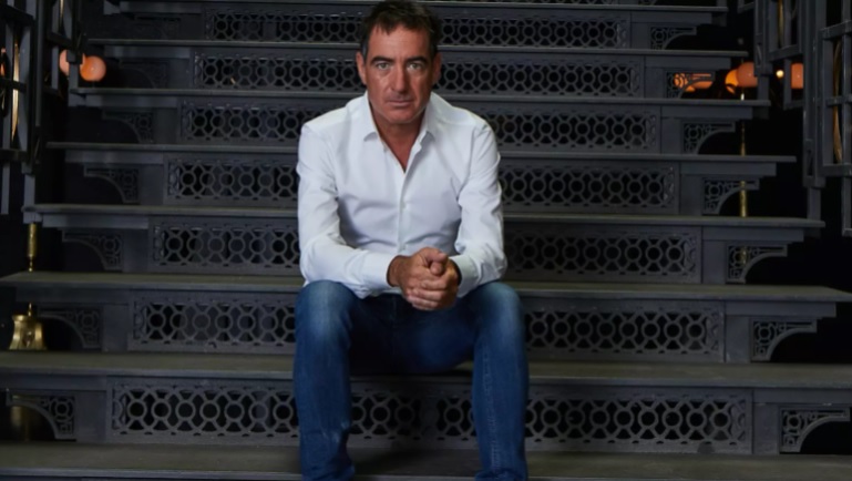 Álex Pina, creador de “La casa de papel”, prepara una serie sobre la pandemia