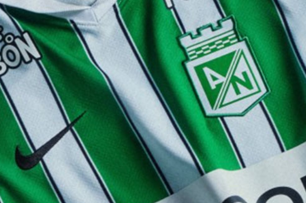 Atlético Nacional presentó su nueva camiseta con referencias a la Copa Libertadores de 2016