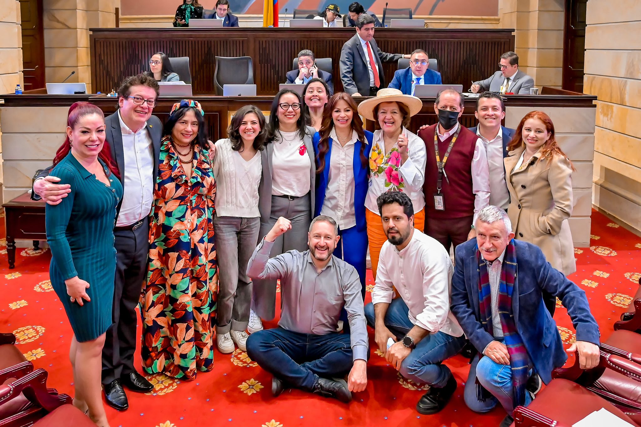 Proyecto de mesada 14 para docentes fue aprobado en segundo debate
