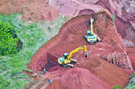 Piden al Gobierno no continuar otorgando «licencias exprés» para sector minero