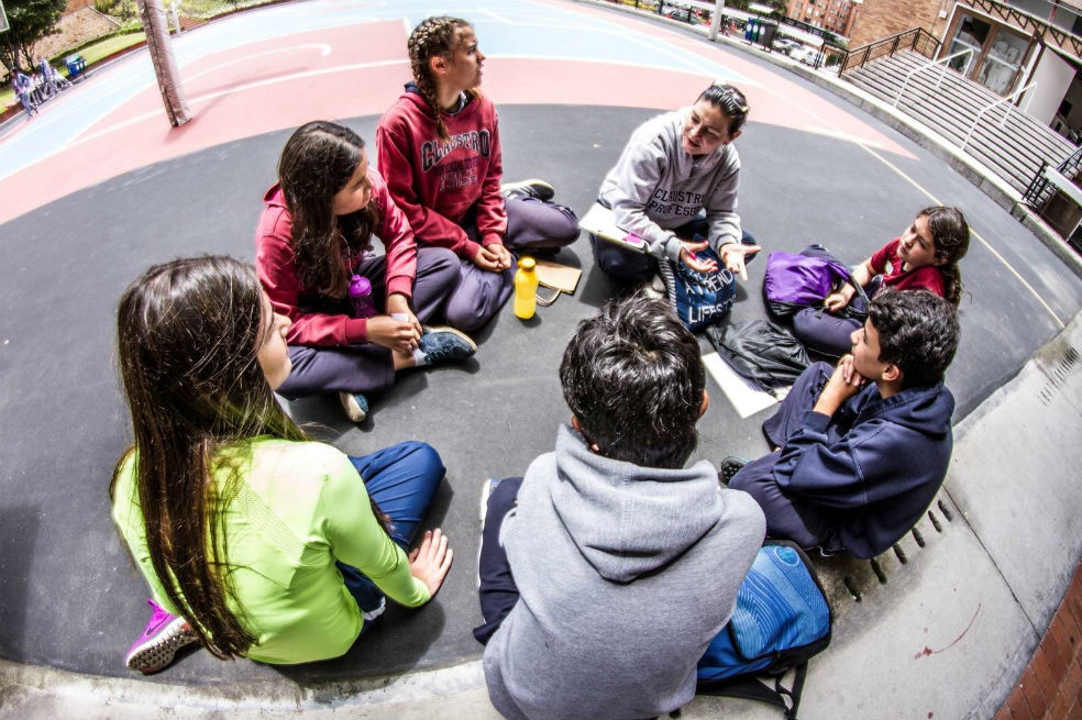 Abren convocatoria que dará subsidios para estudiar en el exterior
