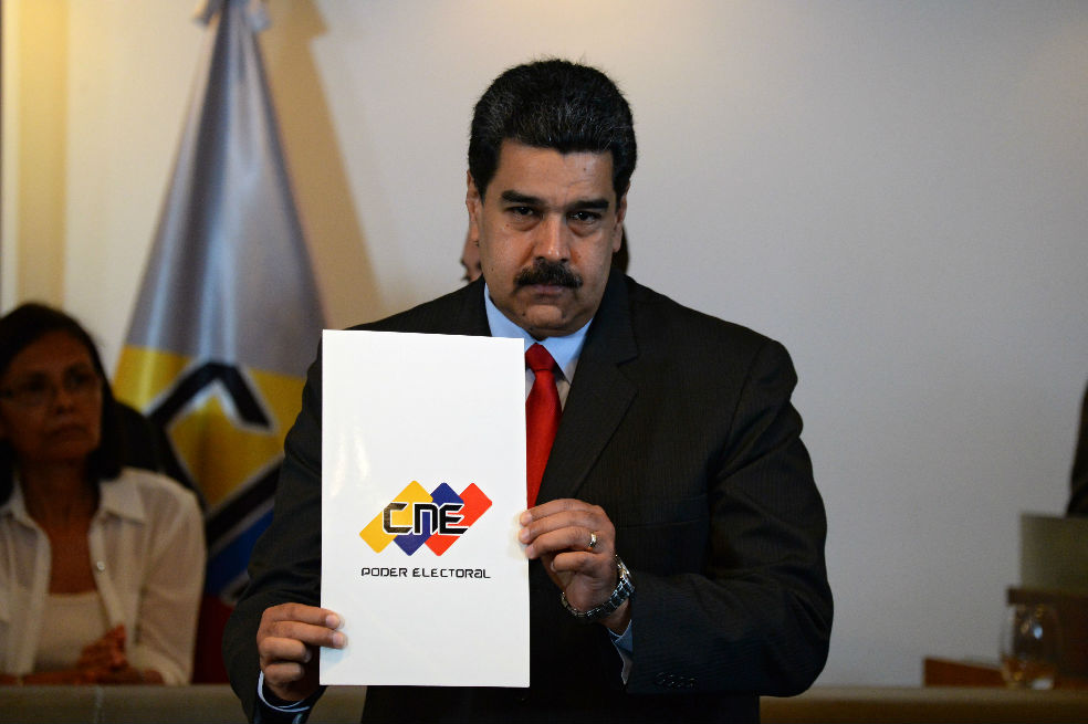 Maduro busca apoyo de aliados internacionales para elecciones de mayo