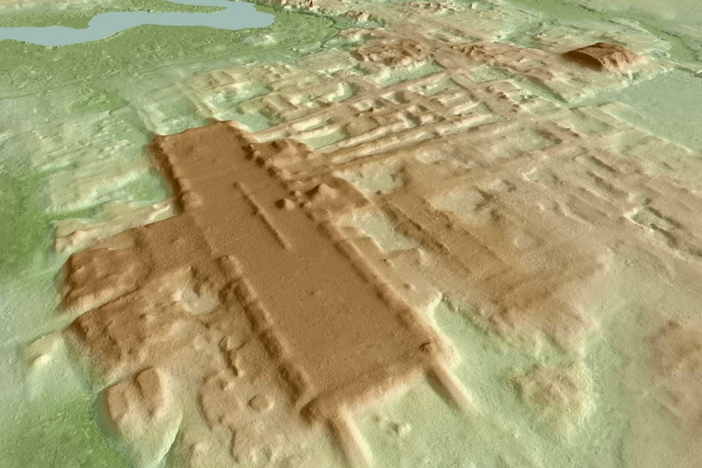 Hallan el monumento maya más grande y antiguo conocido