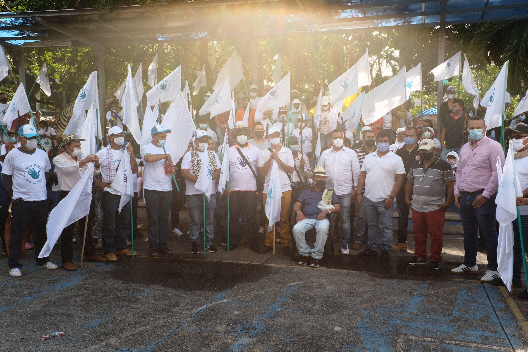 Encuentro entre Ramón Isaza y un grupo de ex-Farc en Doradal.