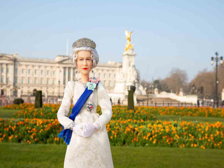 La reina Isabel II se convierte en Barbie: Mattel lanza muñeca en su cumpleaños 96
