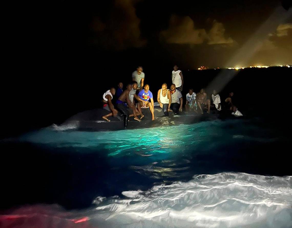 Diecisiete personas murieron cerca de Las Bahamas, ¿qué se sabe del naufragio?