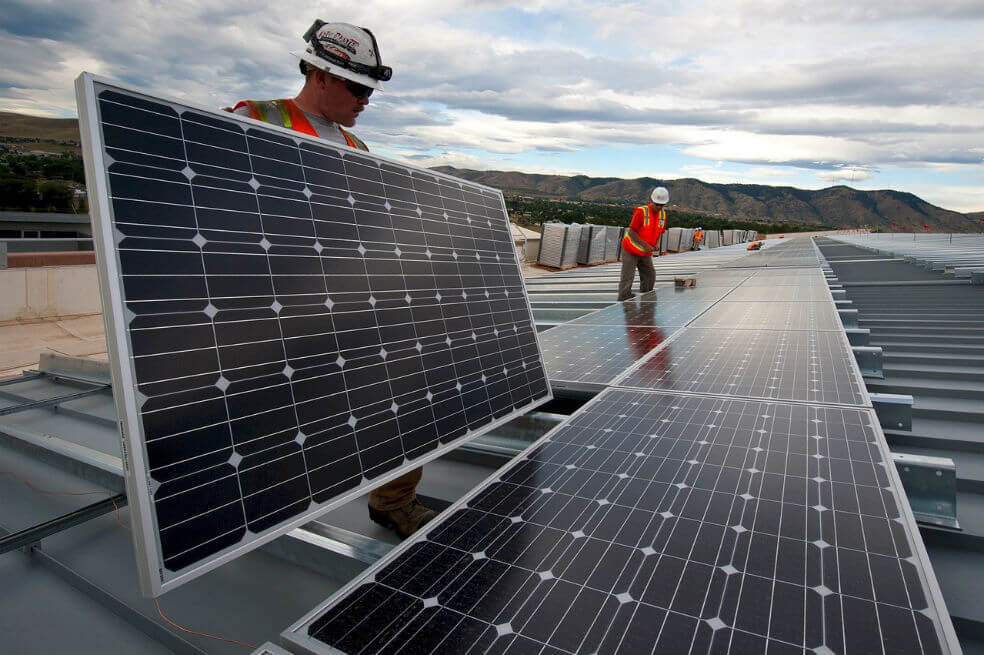 Familias de Caquetá y Antioquia tendrán energía solar gracias a recursos de regalías 
