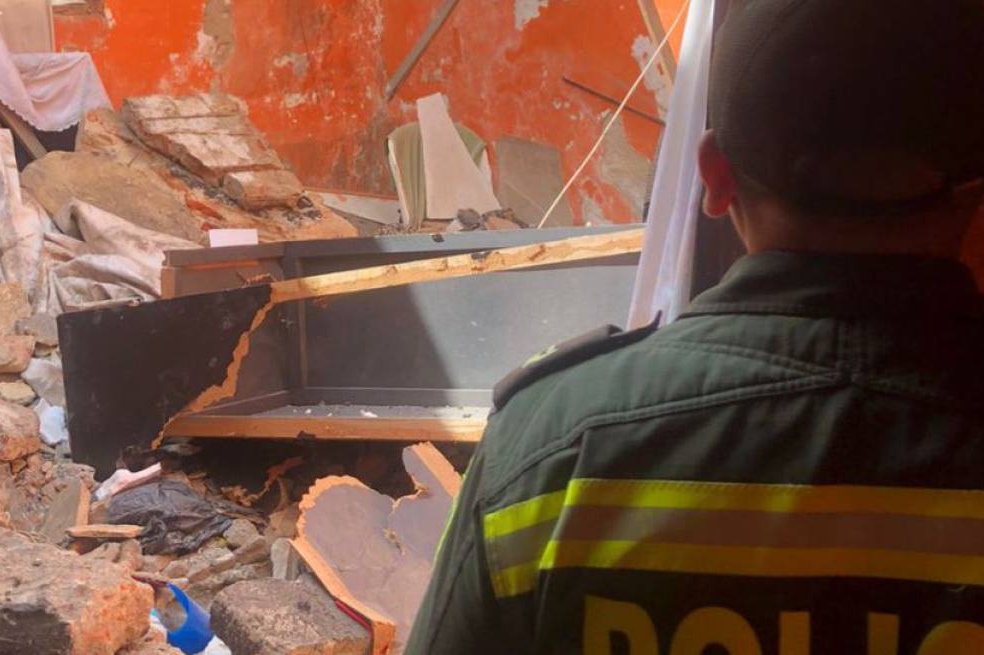 Tres menores de edad resultaron heridos tras colapso de techo en Barranquilla