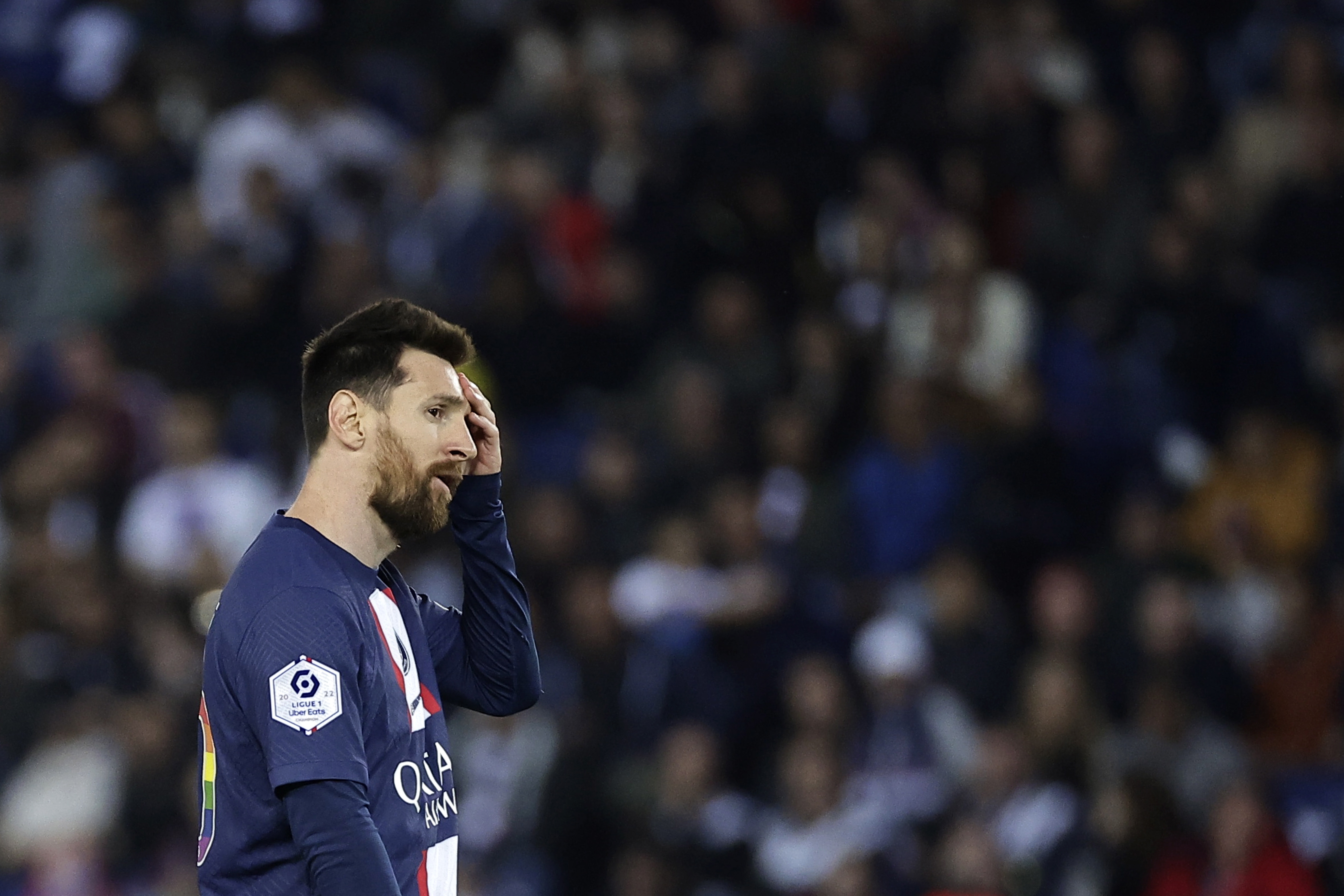Messi fue silbado en la goleada del PSG al Ajaccio