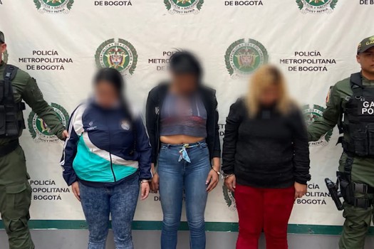 Cae red de mujeres extorsionistas: usaban falsos policías para engañar a sus víctimas