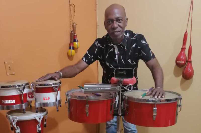 Alejandro Longa “Pichirilo”: un golpe propio en la percusión