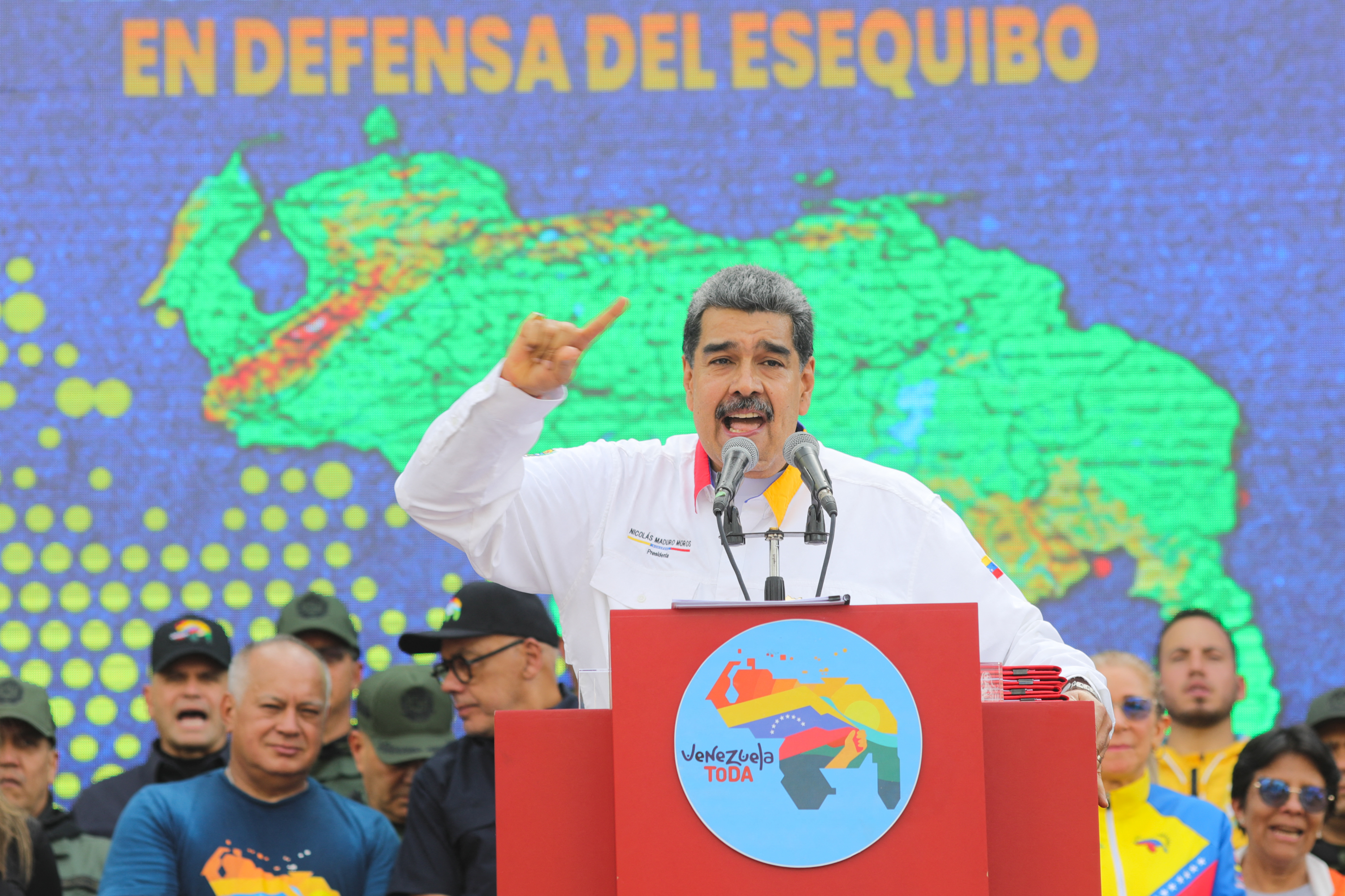 Lo que hace el chavismo con Guyana lo puede intentar con Colombia