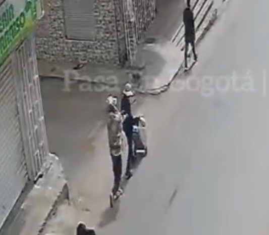 Se recupera vendedor de tintos, a quien habitante de calle le pegó varillazo en la cabeza