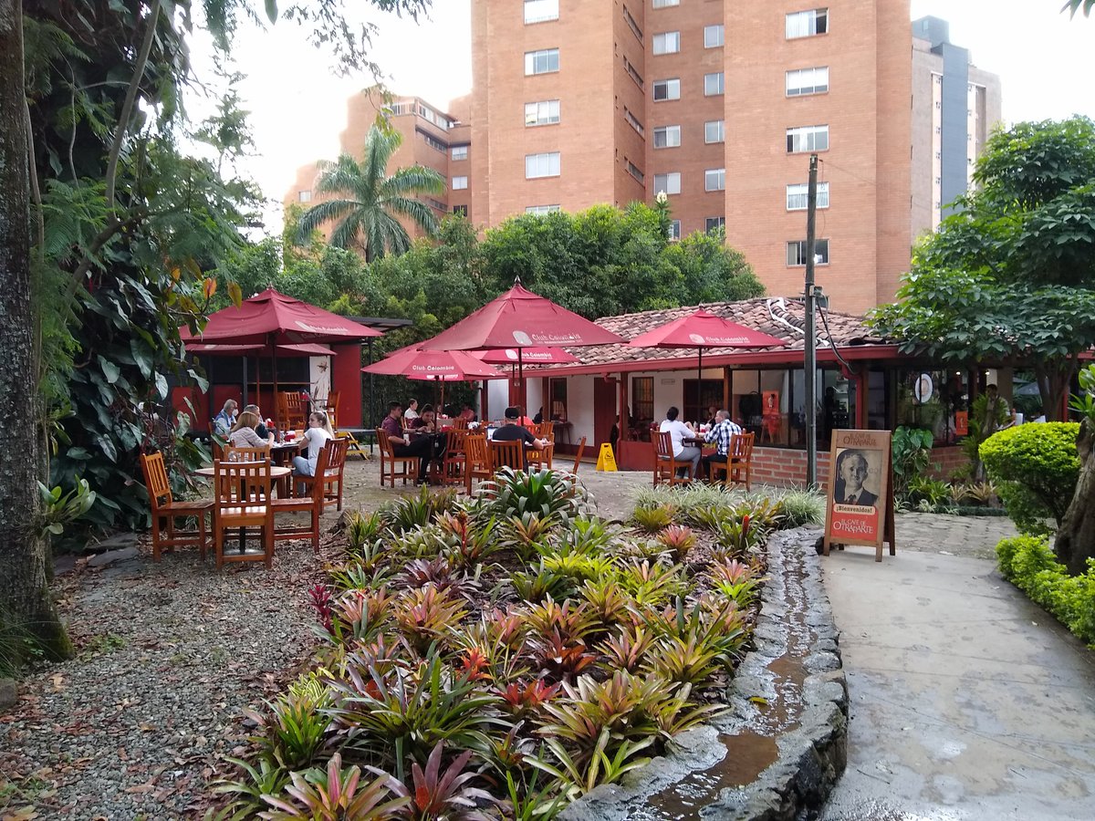 Líos en “El Café de Otraparte”: trabajadores renuncian y  administradores responden