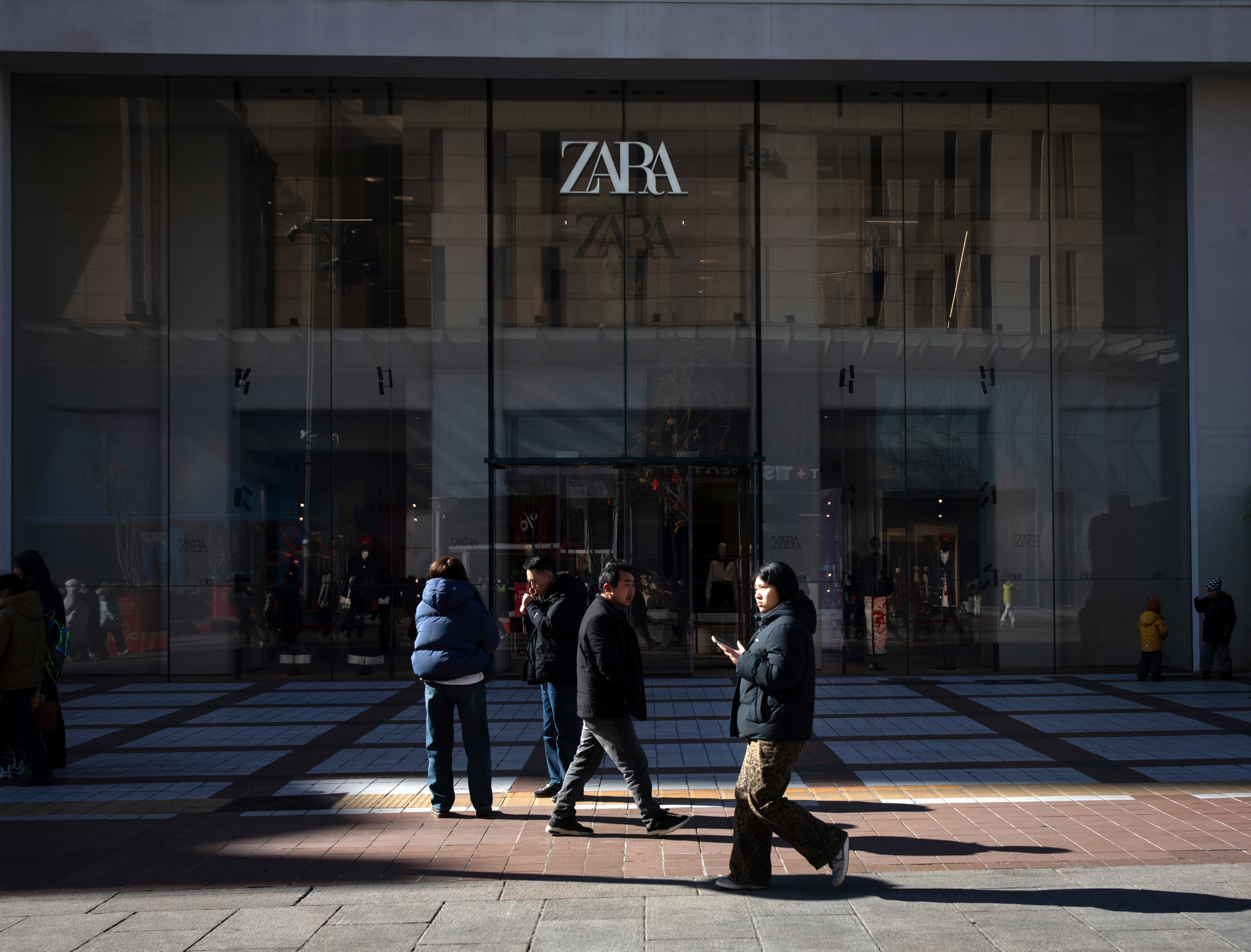 Oleada de compras del fundador de Zara protege su fortuna del impuesto a los ricos