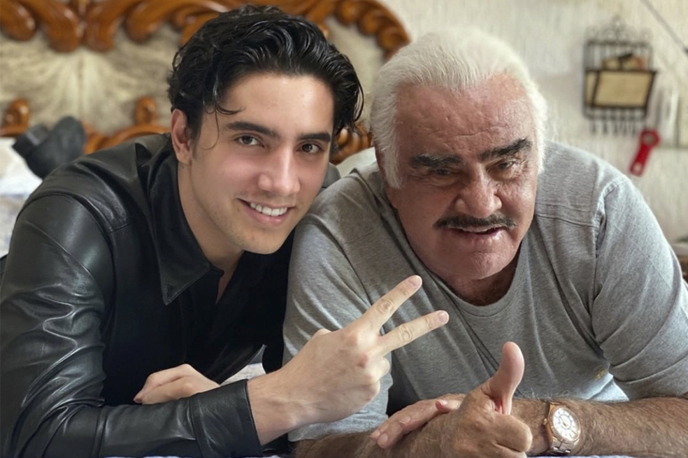 ¿Qué le pidió Vicente Fernández a su nieto Alex antes de morir?