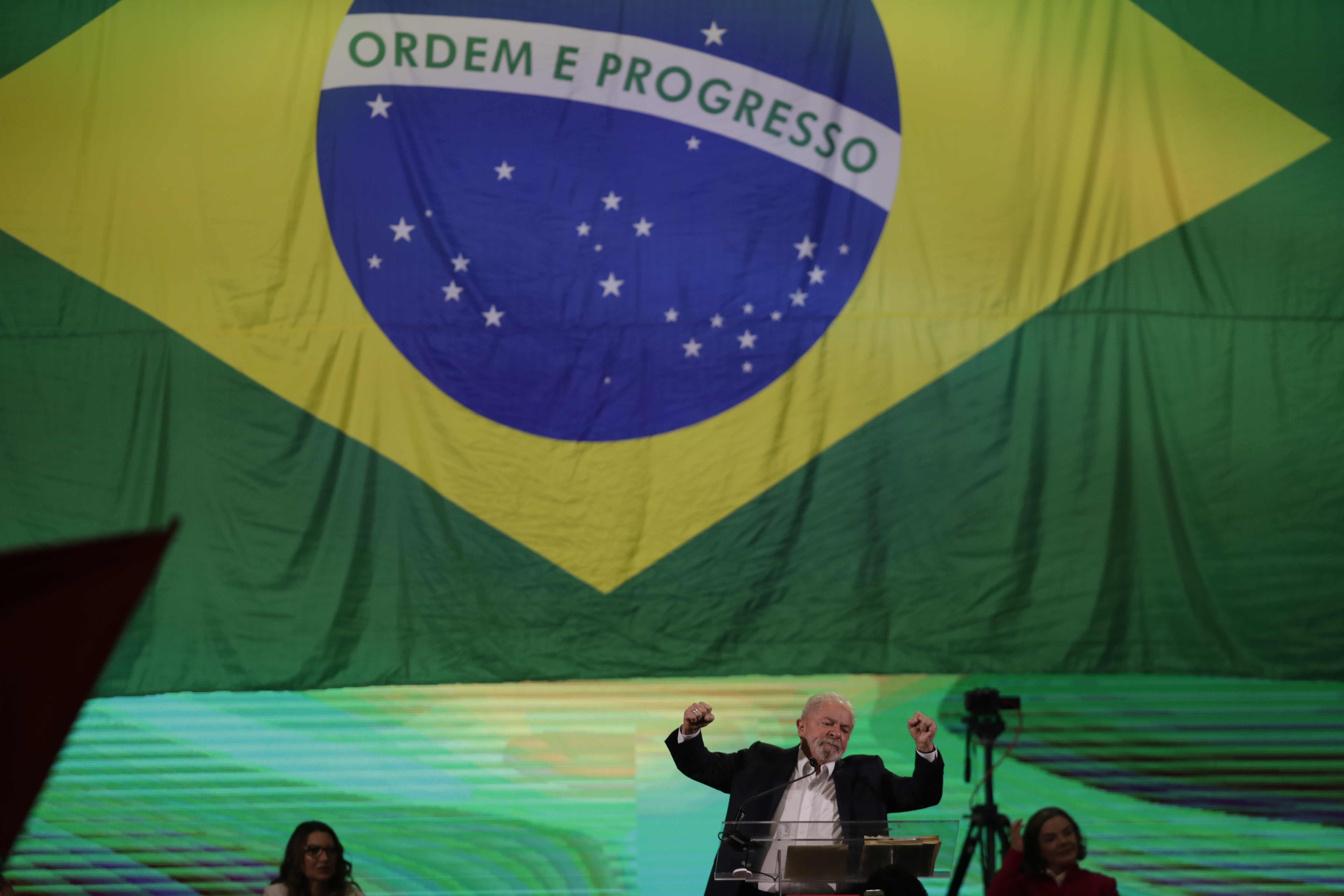 Lula da Silva oficializa su campaña y busca ganarle la presidencia a Bolsonaro