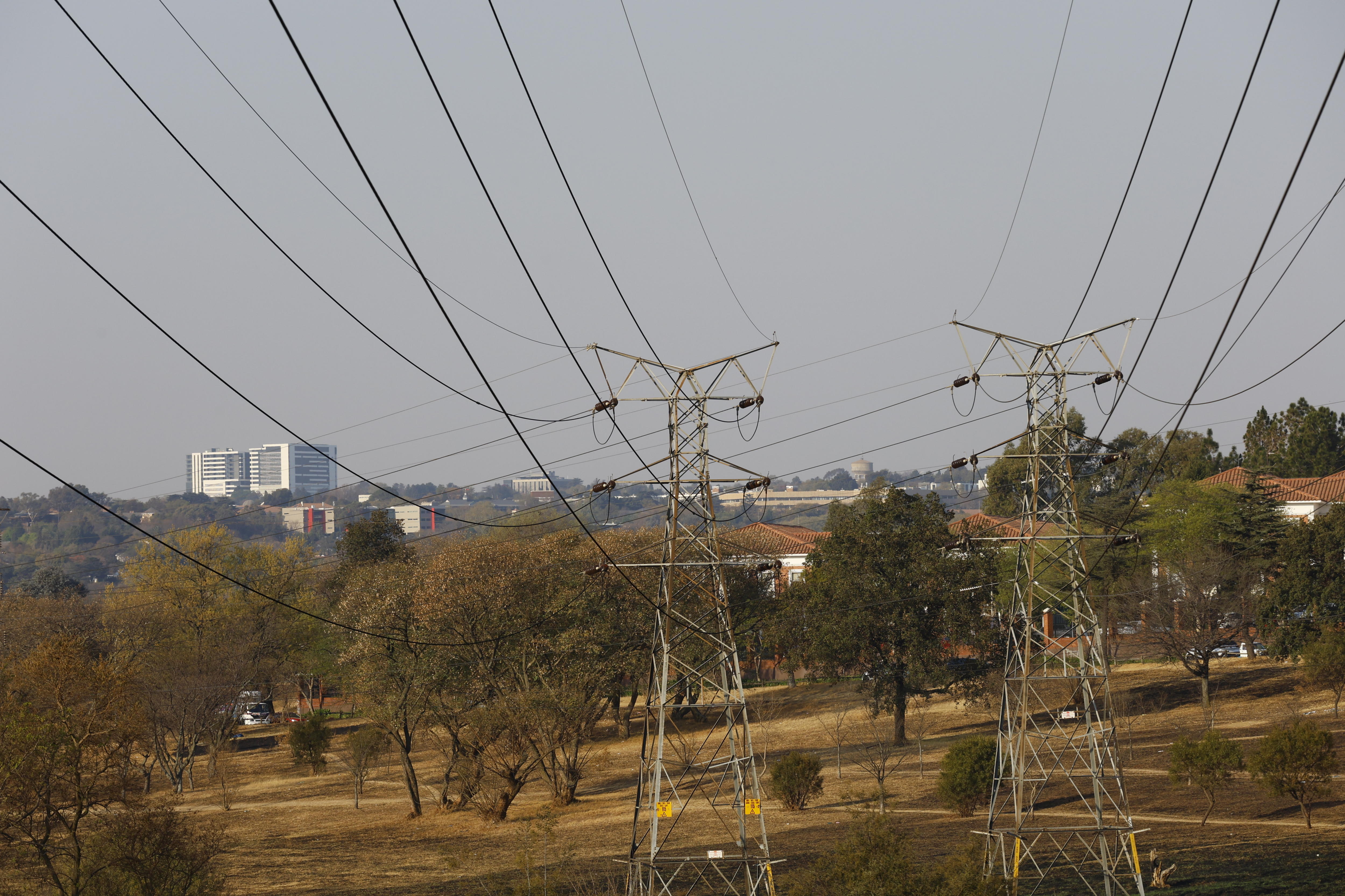Cinco nuevas obras reforzarán la red eléctrica en regiones críticas del país