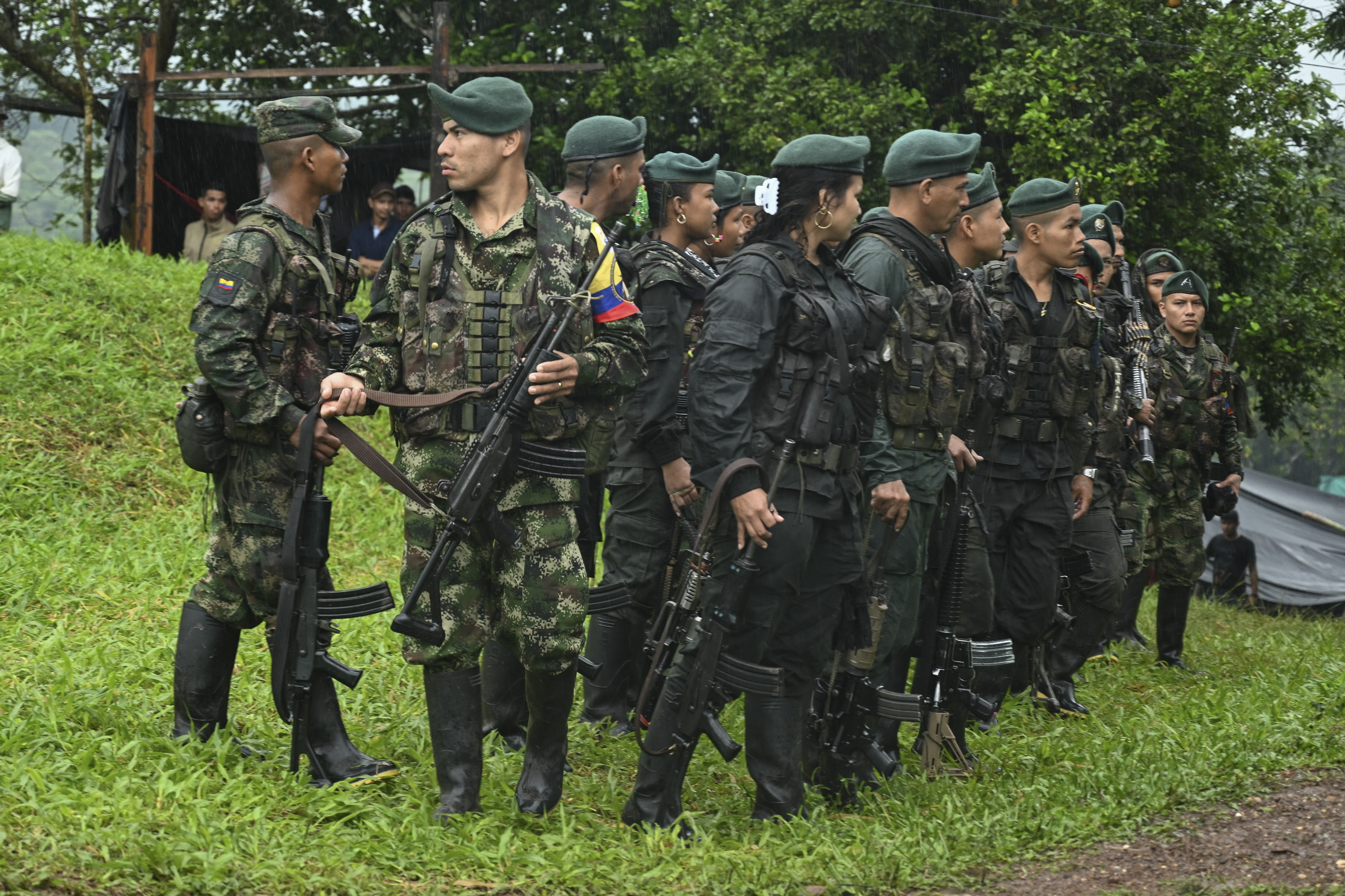 Acompañantes repudian crimen de disidencia de FARC, pero instan a mantener diálogo