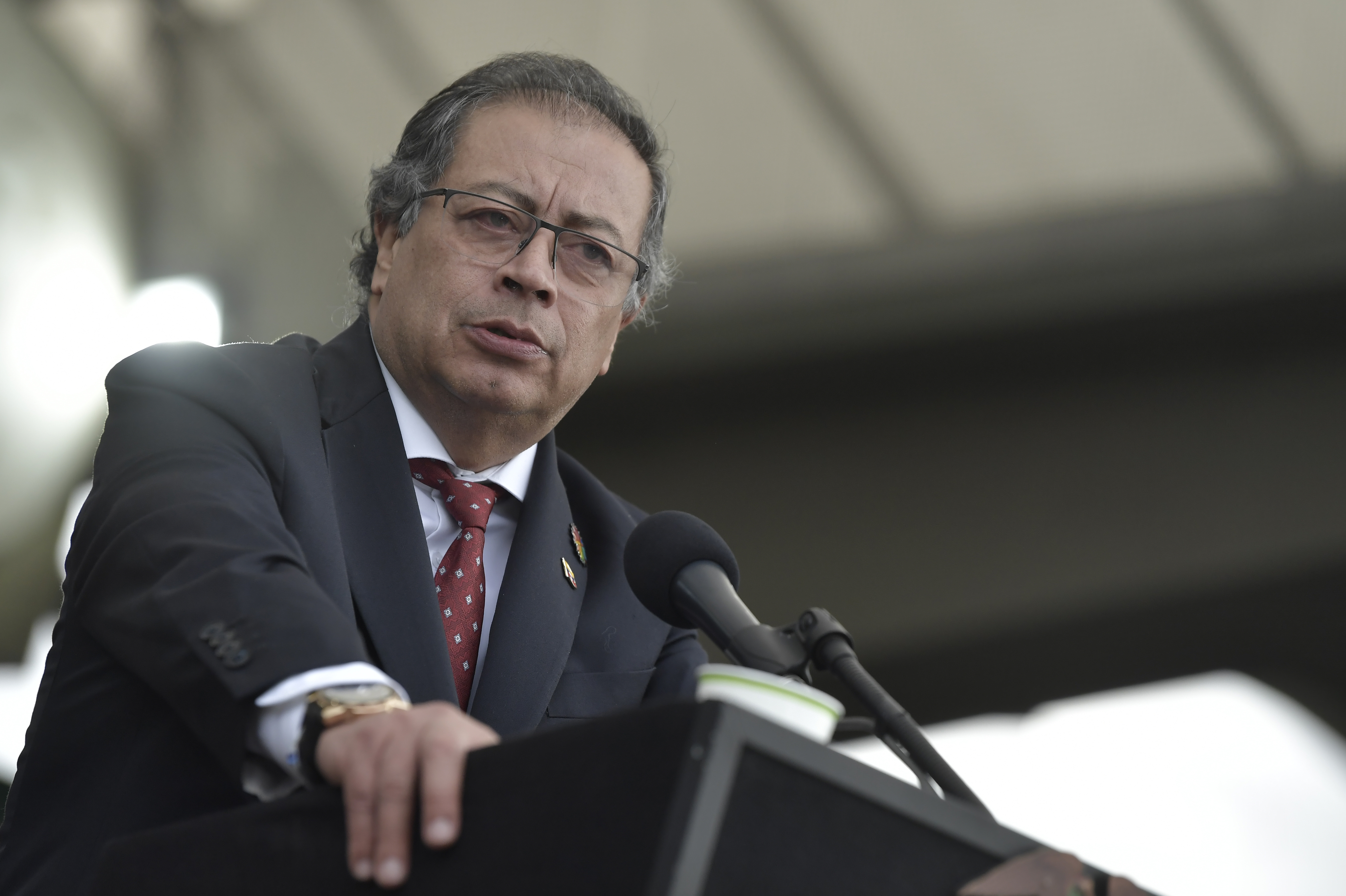 Petro denuncia que narcotraficantes buscarían atentar en su contra con misiles