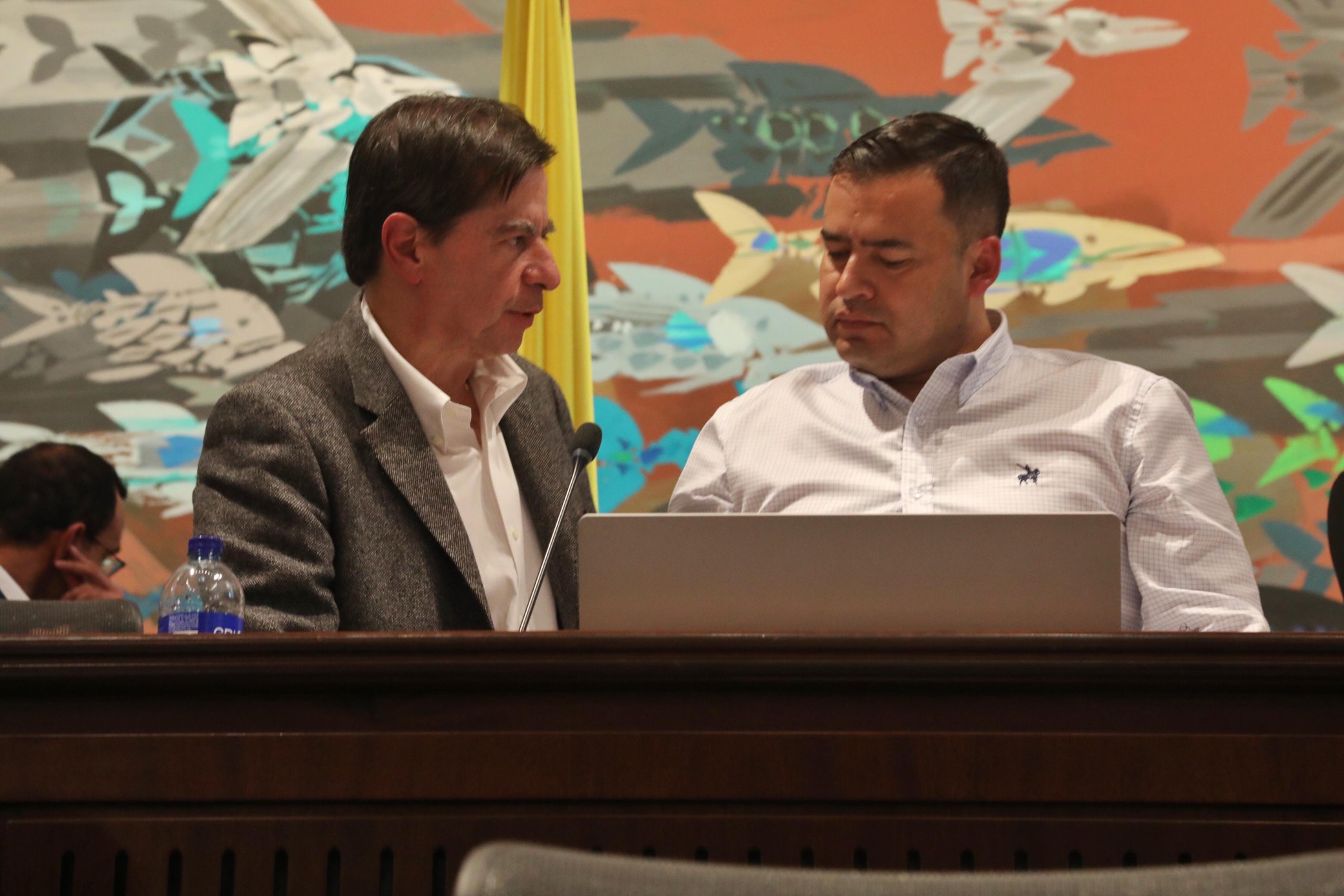 Piden cancelar sesiones extras en el Congreso hasta que se supere crisis ministerial