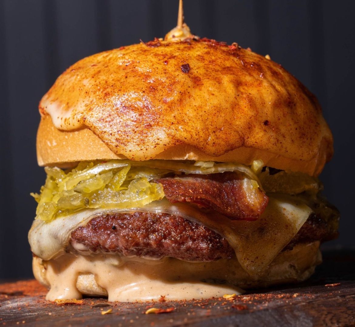 Burger Master 2023: “The Anarcheese” una propuesta gastronómica alternativa