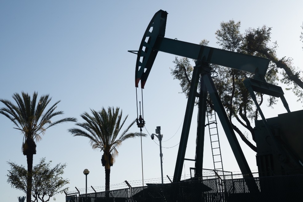 Los precios del petróleo repuntan tras la escalada del conflicto en Oriente Medio