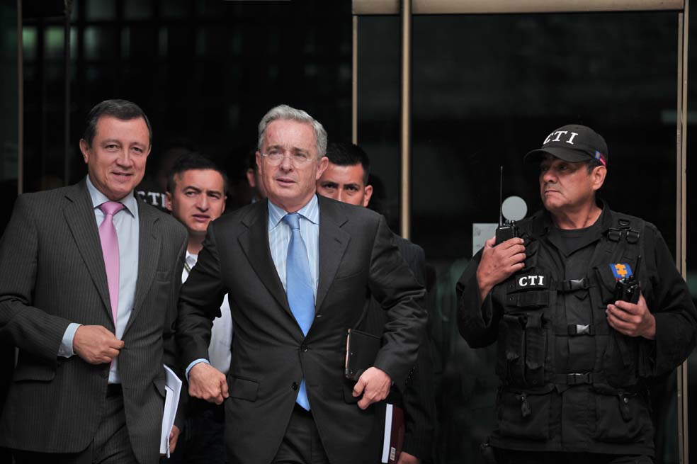 Uribismo prepara la oposición