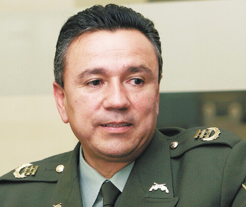 JEP citó al general (r) Mauricio Santoyo. ¿Podría perder los beneficios?
