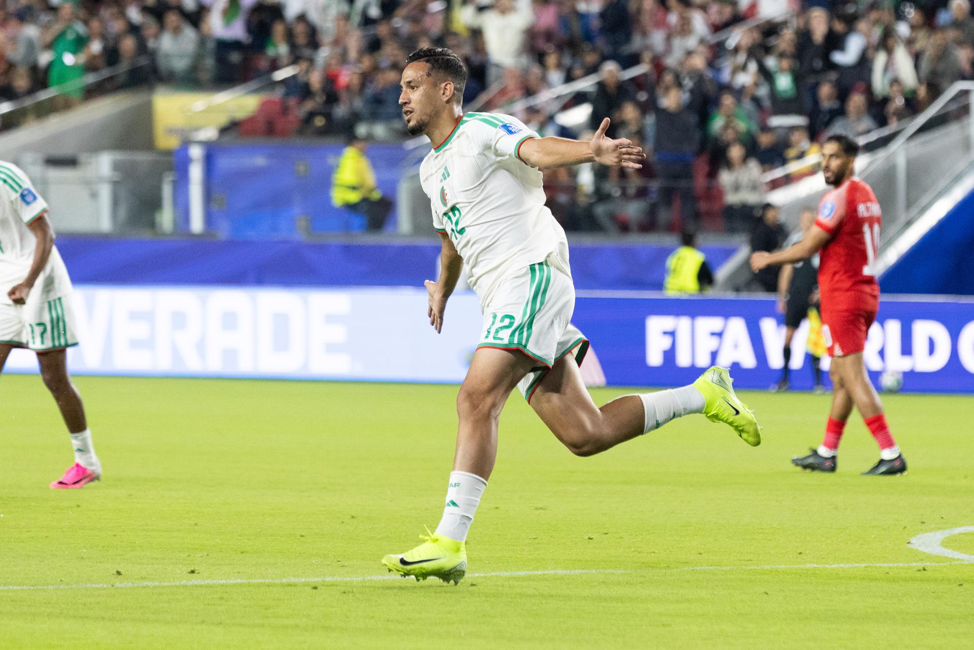 Santa Clara (United States), 23/06/2026.- Algeria forward Nadhir Benbouali celebrates a goal during the 2026 FIFA World Cup group stage match between Jordan and Algeria at San Francisco Bay Area Stadium in Santa Clara, USA, 22 June 2026. (Jordania) EFE/EPA/BENJAMIN FANJOY
