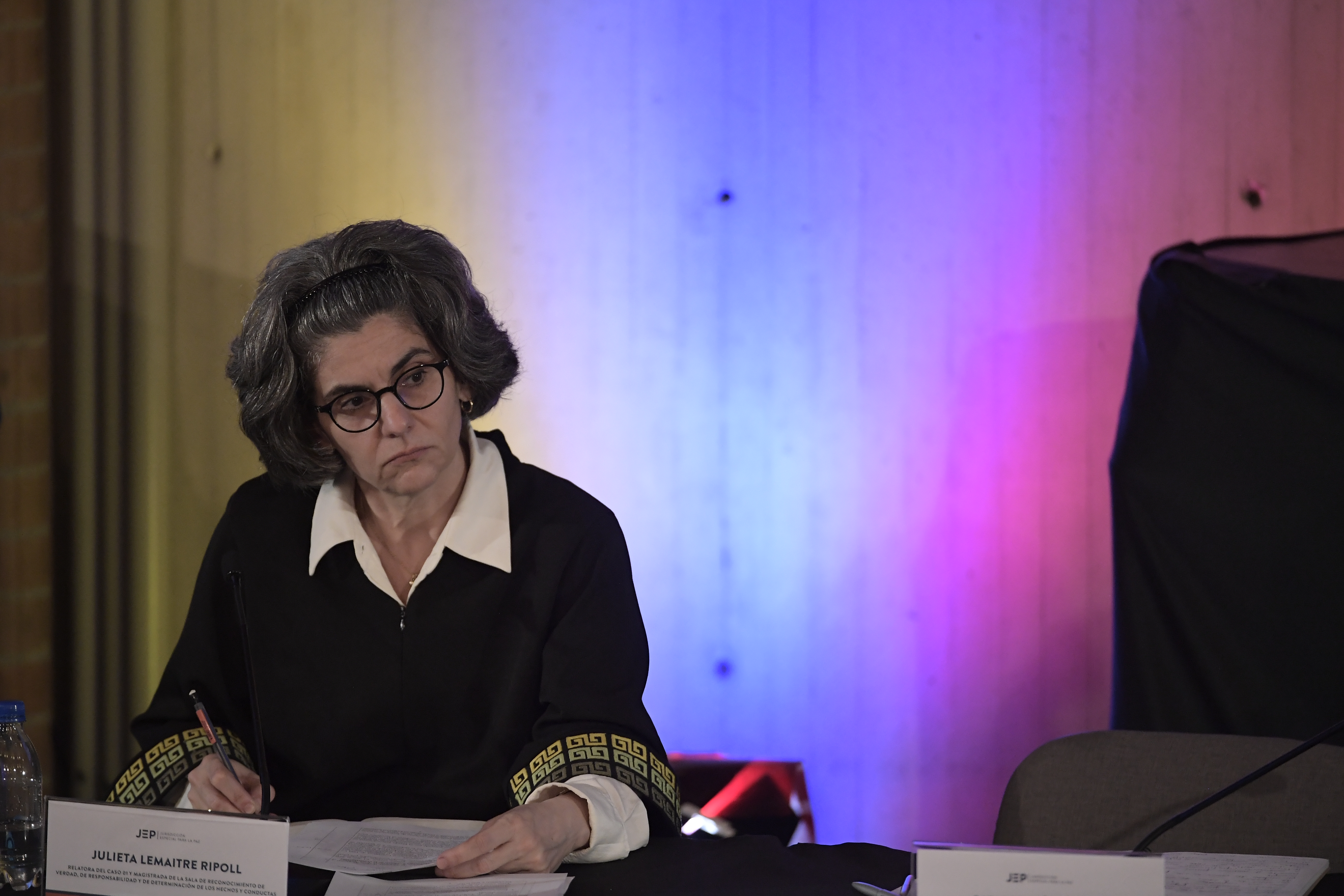 Magistrada de la Jurisdicción Especial para la Paz (JEP), durante segundo día audiencia de reconocimiento y responsabilidad por los miles de secuestros de la extinta guerrilla de las Farc.