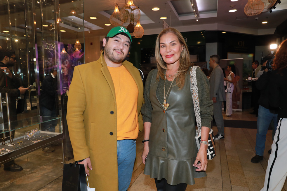 Felipe Carrasco y María Mónica Urbina