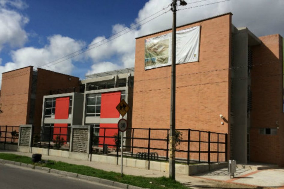 Distrito reconstruye colegio en Barrios Unidos para beneficio de 1.200 estudiantes