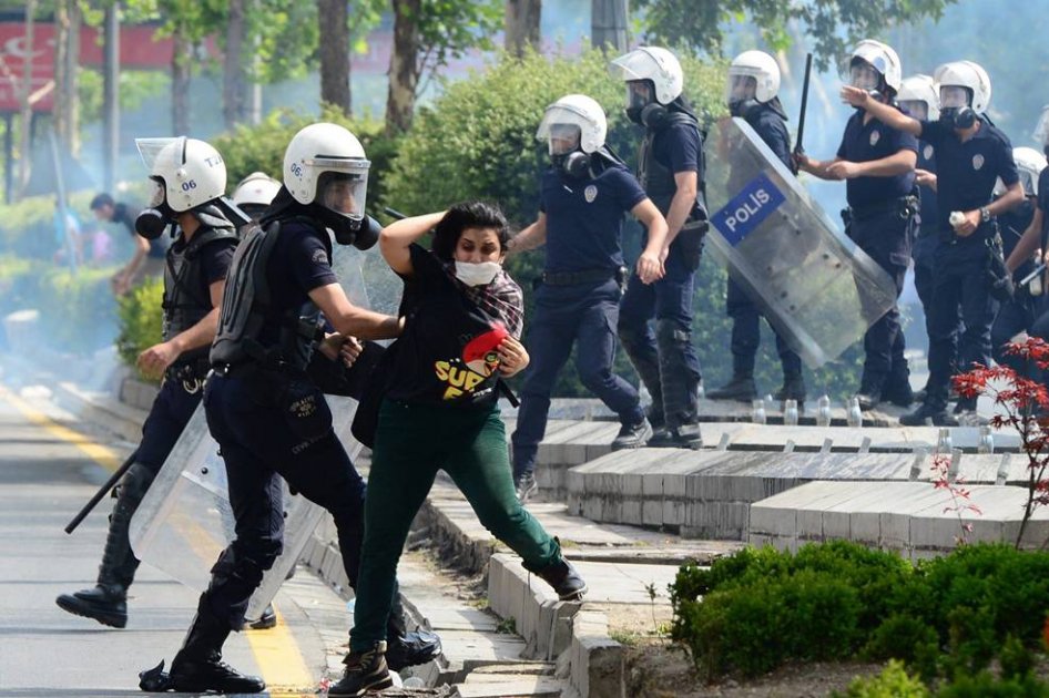 Policía turca volvió a reprimir a manifestantes en Estambul y Ankara