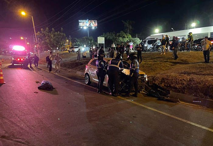 Turista de 18 años murió embestida por un taxi cuando salía de playa de Santa Marta