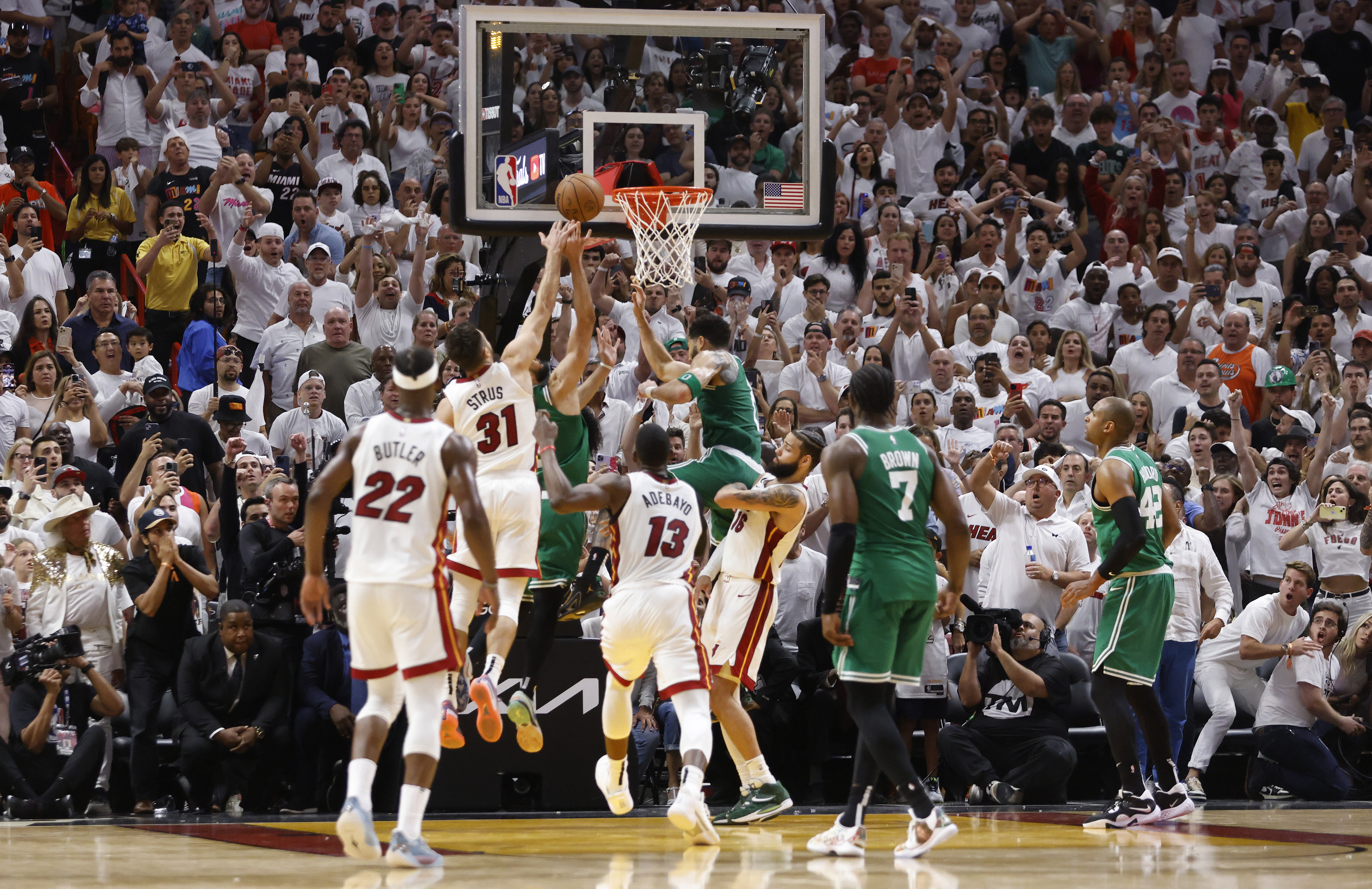 NBA: Celtics vencieron 104-103 a los Heat y forzaron al séptimo juego del Este