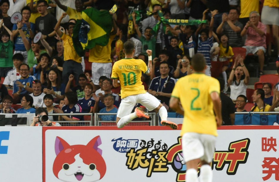 Cuatro goles de Neymar guiaron a Brasil a una nueva victoria
