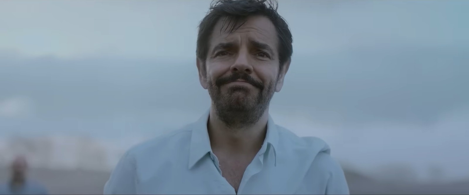 Eugenio Derbez abraza su faceta dramática con la película “Radical”