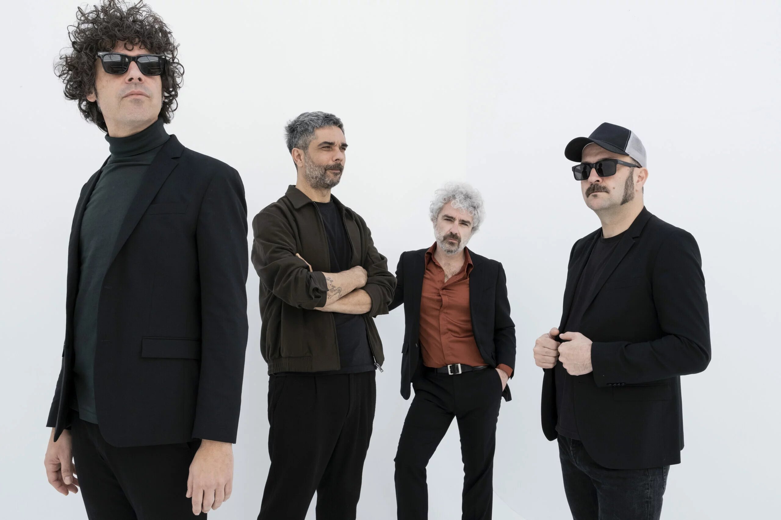 Sinfonía sobre el caos, el disco más bailable y existencialista de León Benavente