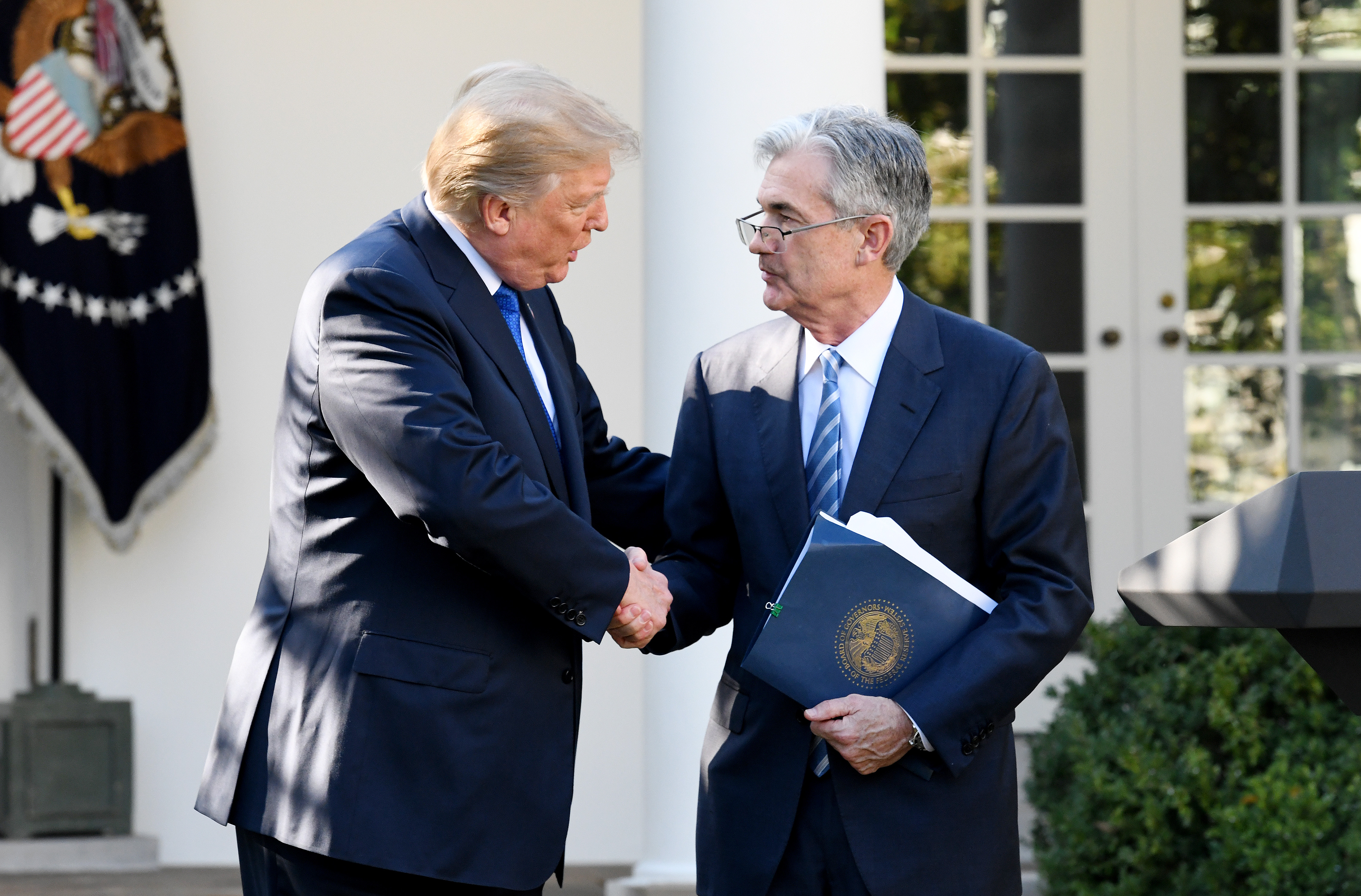 Lo que se sabe de las amenazas de despido de Trump a Jerome Powell, de la Fed