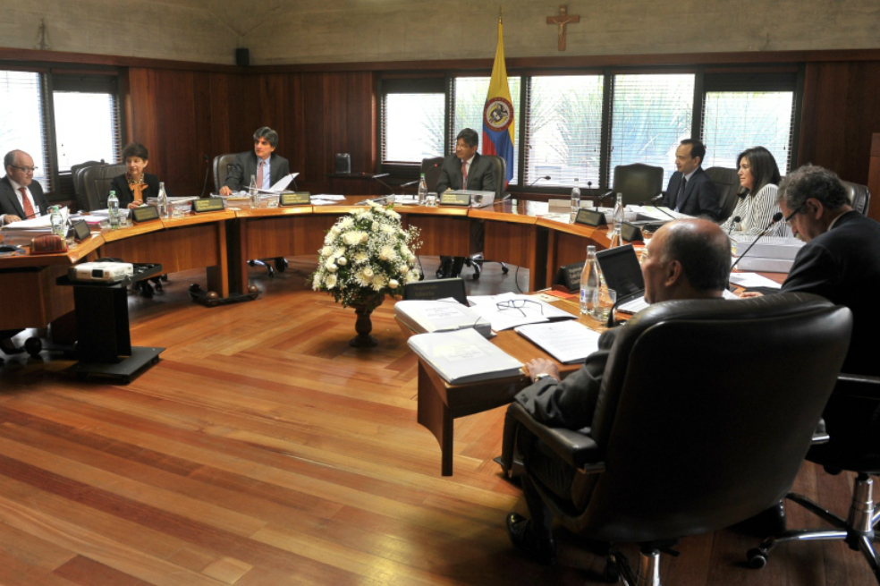 Corte Constitucional ordena transporte escolar para niños en zonas difícil acceso
