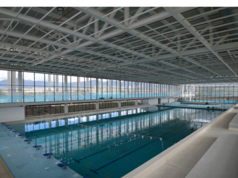 Abren cursos de natación en la alcaldía de Bogotá: así puede inscribirse