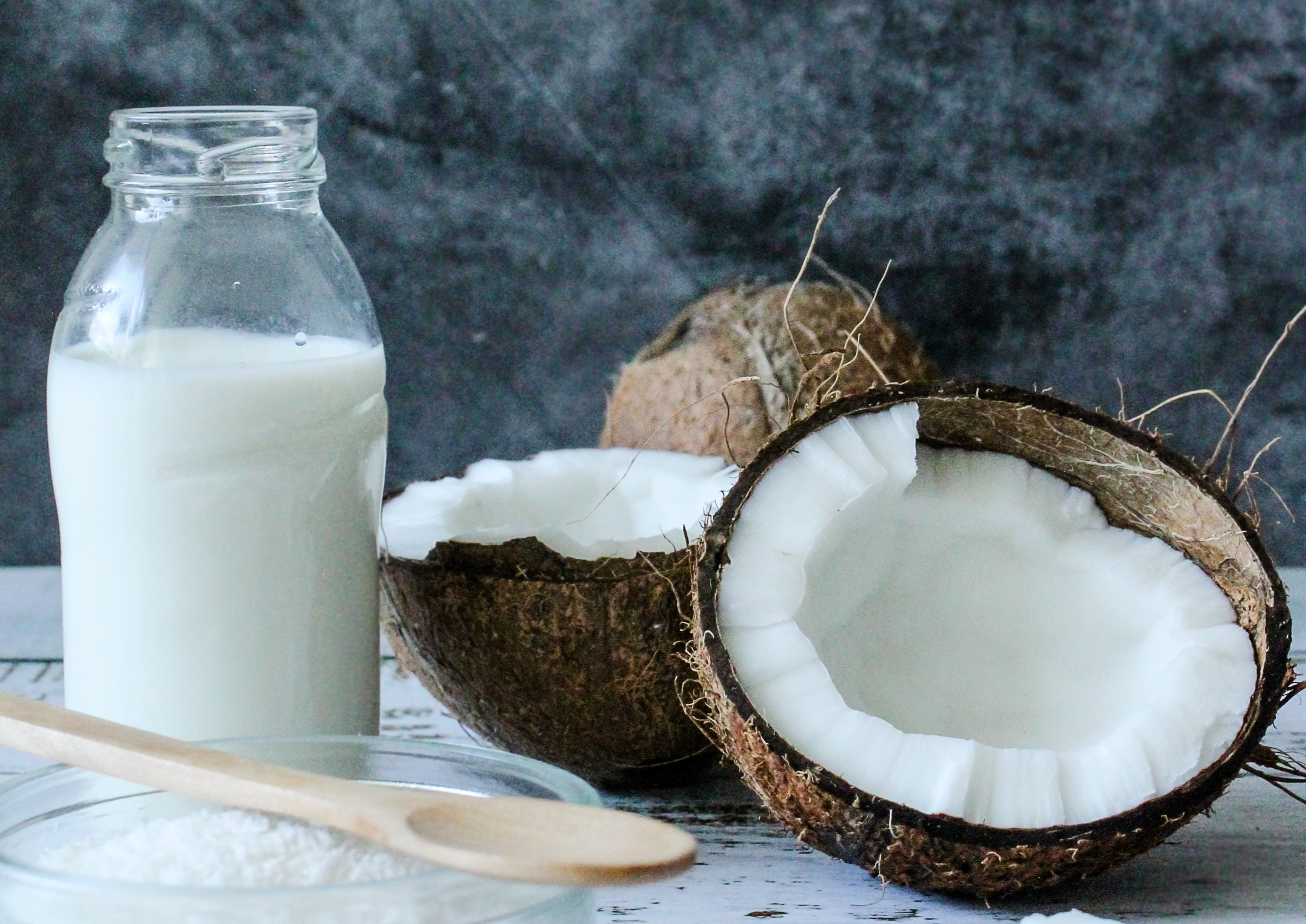 Beneficios de tomar aceite de coco: esto le pasa a tu cuerpo si lo haces a diario