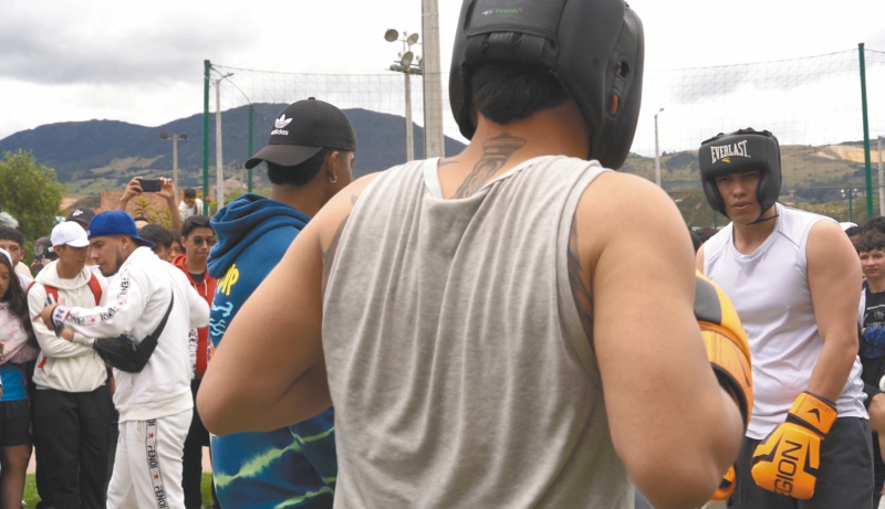 En una pelea de boxeo callejero en Bogotá