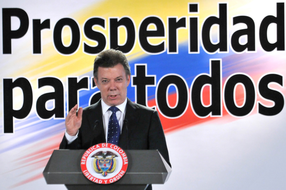 Santos convocó a cumbre de unidad nacional con ministros