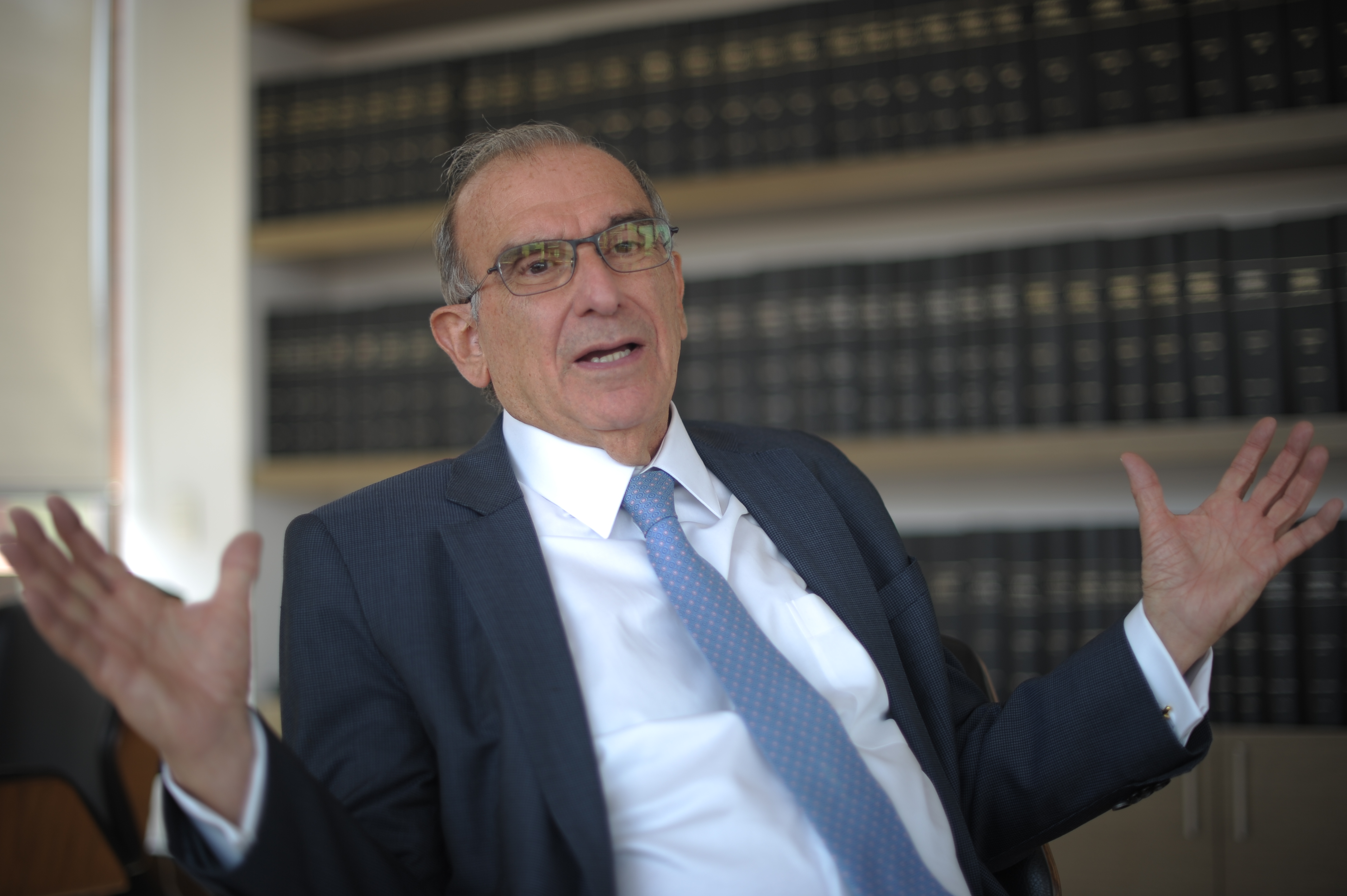 Humberto de la Calle declinó, oficialmente, su candidatura al Congreso