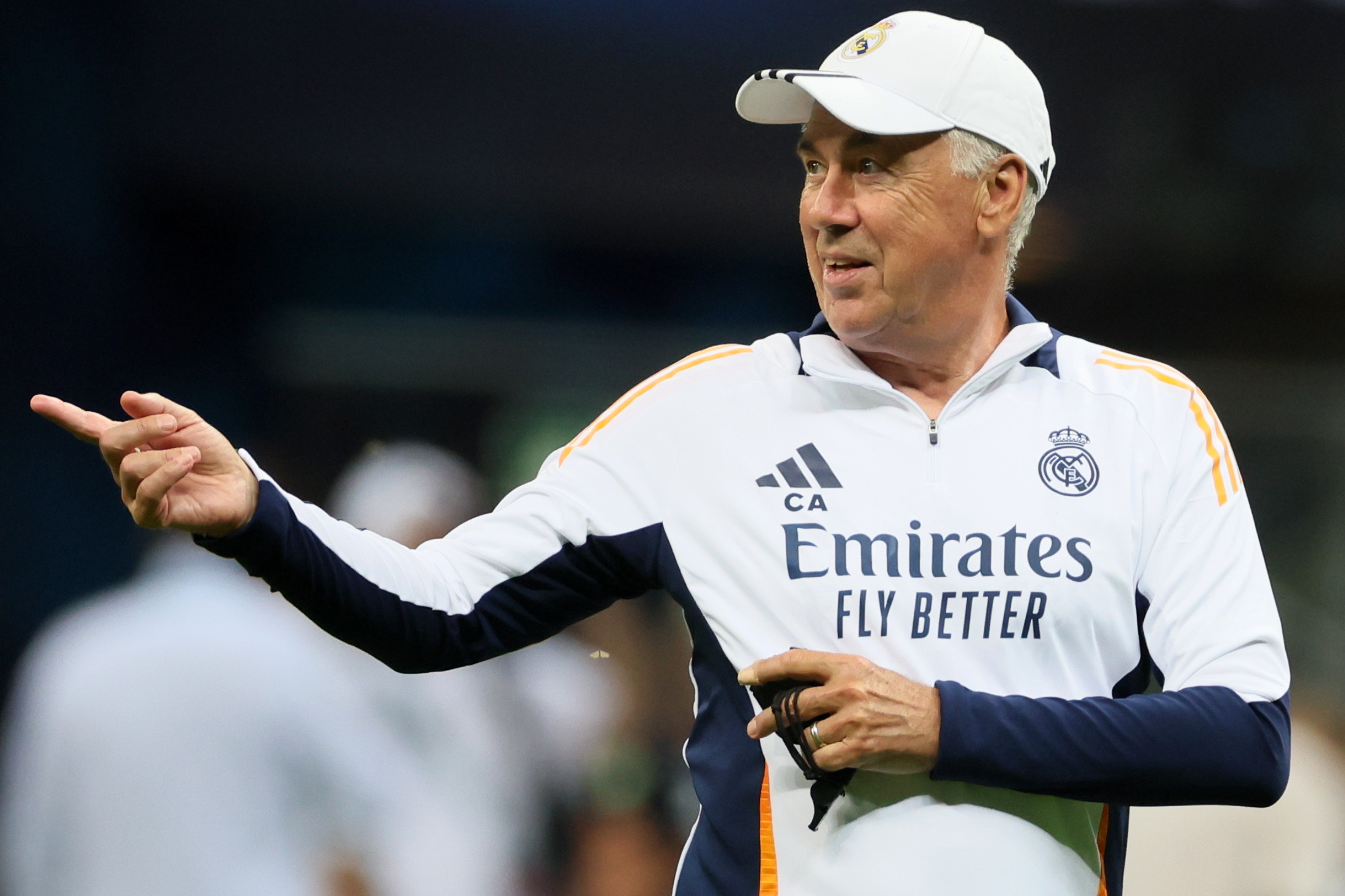 “Pensar en qué equipo voy a poner, me arruinó el verano”: Carlo Ancelotti