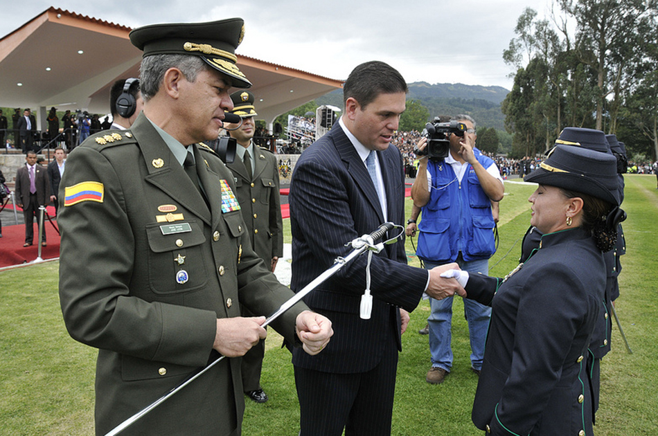 Senado amenaza con frenar ascenso de director de la Policía