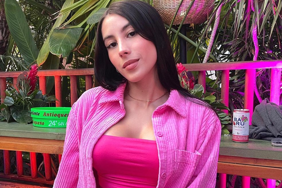 Nueva novia de Juan Duque.